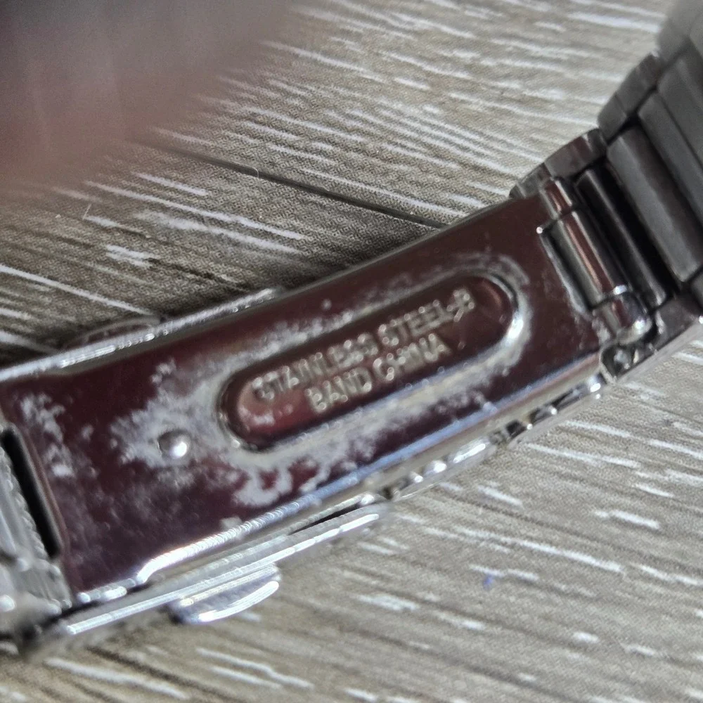 Seiko Two Tone Stainless Steel 100M Water Resistant Watch 7N82-0GS0 Tested